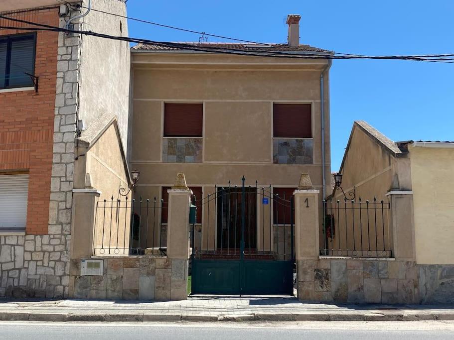 Casa Gonzalez Villa Mozoncillo Exterior foto